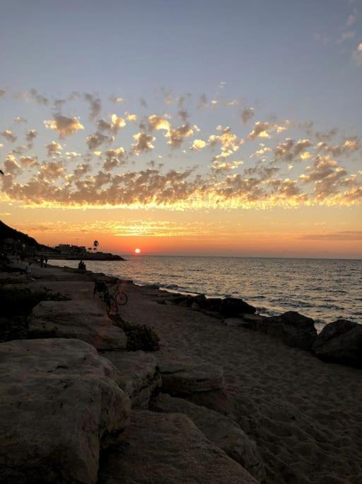 Peaceful And Intimate By The Sea Haifa Exterior foto